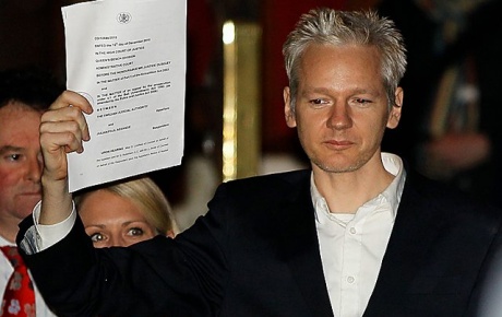 Assange belgeleri sel gibi akıtacak