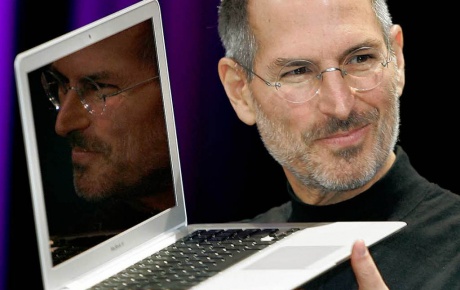 Steve Jobs Vatikanı işletmiş