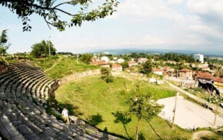 Konuralp antik tiyatro kazısı 25 Temmuzda başlıyor