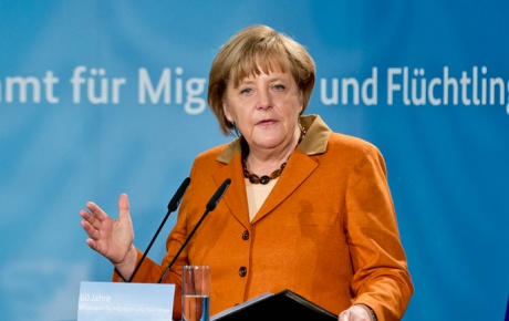 Başbakan Merkel oyunu kullandı