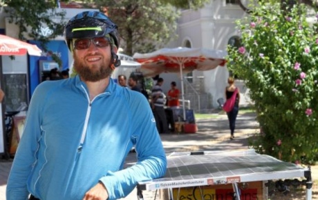 Görme engelli Fransız, bisikletiyle dünya turunda