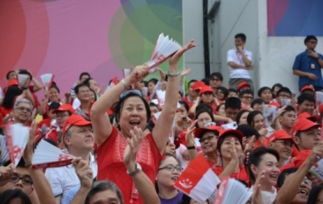 Singapur 48. yaşını kutladı
