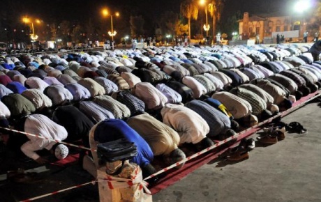 Ş.Urfada Mısır ve Suriye için dua gecesi