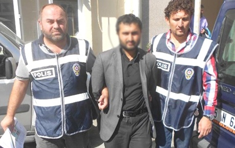 İzmirde dolandırıcı yakalandı