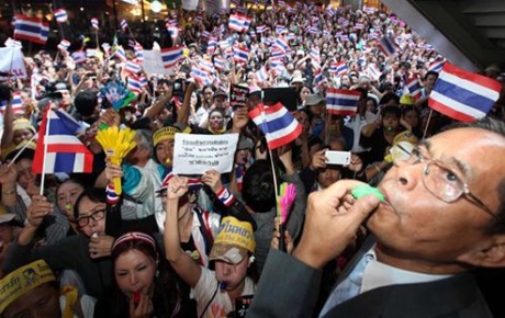 Taylanddan 32 ülke vatandaşına seyahat uyarısı‏