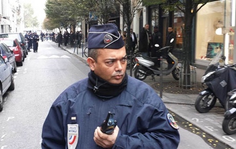 Fransada radikal islamcılara baskın