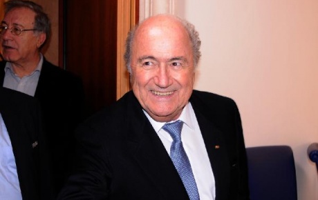 Sepp Blatter yeniden başkan seçildi