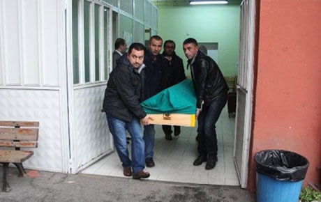 Mehmet Ayvalıtaşın annesi yaşamını yitirdi