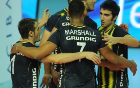 İzmirde voleybol şenliği