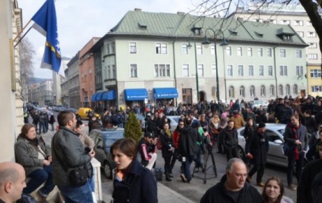 Bosna-Hersekte hükümet karşıtı protesto