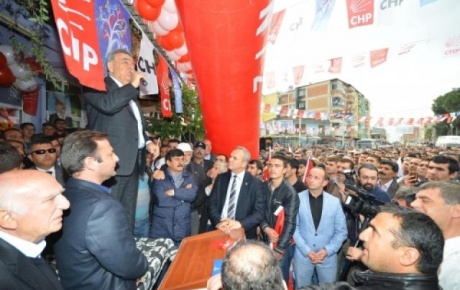 Başkan Kocaoğlu Kınıkta CHP seçim bürosu açtı