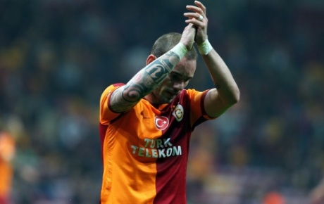 İngiliz basınından Sneijder iddiası
