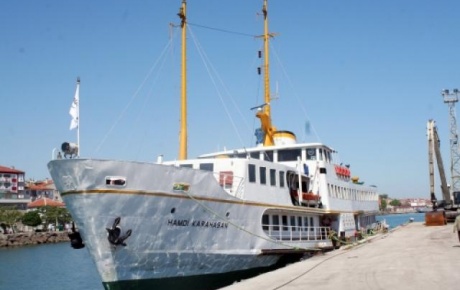 İstanbul Büyükşehir Belediyesinin icralık olan yolcu gemisini Bursa aldı