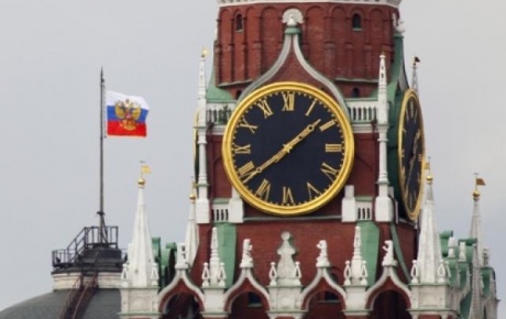 Putin standart “kış saatine” dönüş yasasını imzaladı