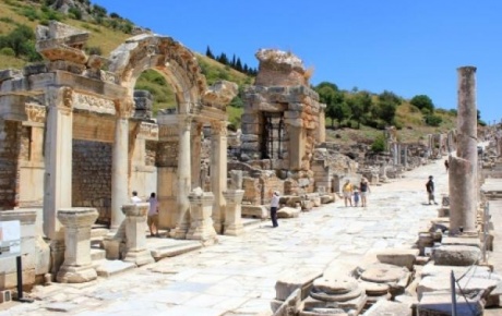 Bergama UNESCO listesine dört yılda girdi, Efes 20 yıldır bekliyor