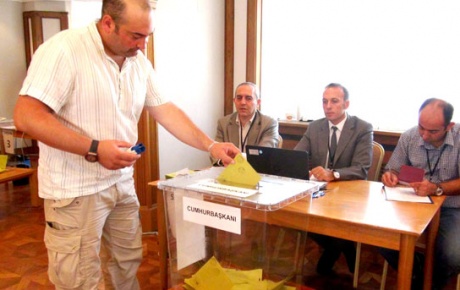 Rusyada Türk vatandaşları oylarını kullanmaya başladı