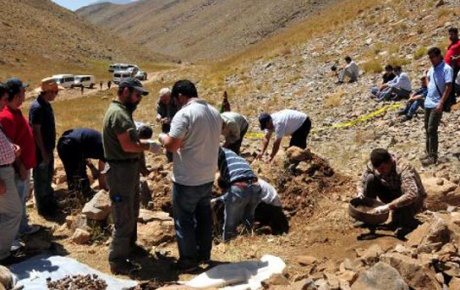 PKKlılara ait toplu mezar mahkeme kararıyla açıldı!