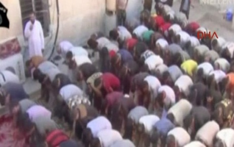 IŞİD yüzlerce Ezidiyi böyle müslüman yaptı
