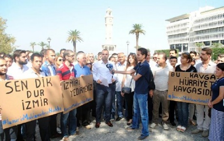 CHPli gençlerden el ele protesto
