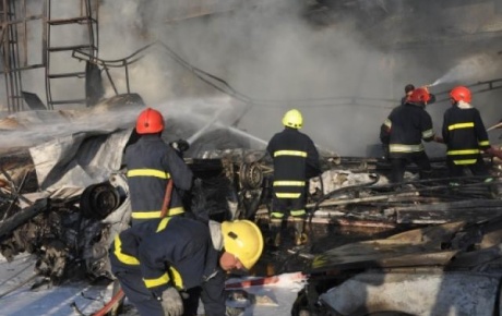 Bağdatta bomba yüklü araçla saldırı: 17 ölü