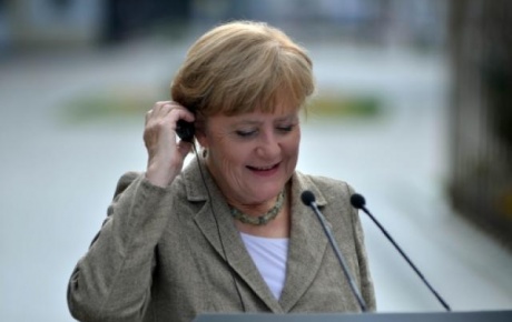 Kırım sorusu Merkeli gülümsetti