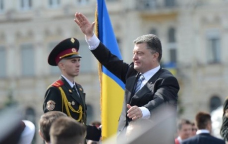 Poroşenko: Rus askeri Ukraynaya girdi