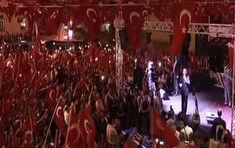 Resepsiyona katılmadı, İstanbulda kutladı