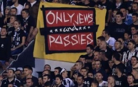 Partizan taraftarından ırkçı pankart