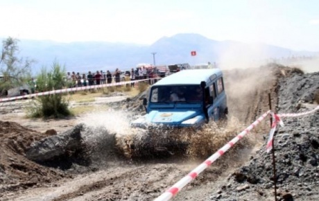 Off-road heyecanı Erzincanda yaşandı