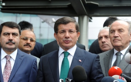 Başbakan Davutoğlu Afyon kampına geldi
