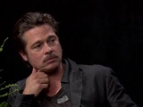Brad Pitt sunucunun yüzüne tükürdü