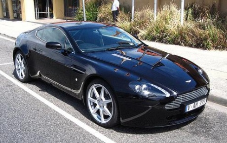 2.5 liralık cipse Aston Martin