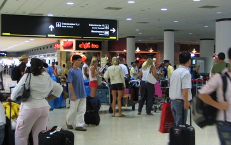 Atatürk Havaalanı ana baba günü