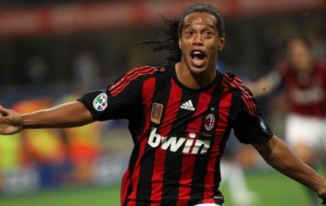 Ronaldinho isyan etti