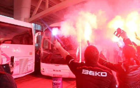 Beşiktaşa, Ankarada coşkulu karşılama