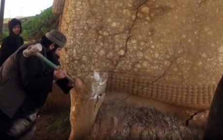 IŞİD, 3 bin yıllık antik kenti yıktı!