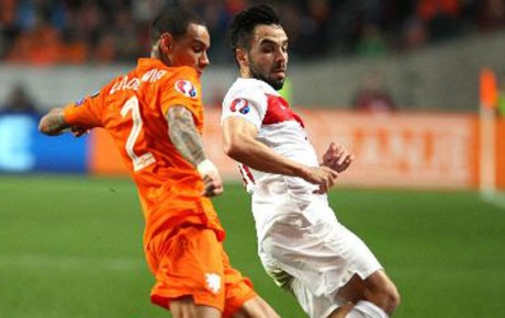 Sneijder, Türk dramını önledi