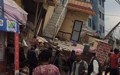 Nepal 7.9la sallandı