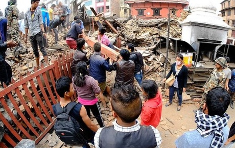 Aralarında Türklerin de bulunduğu 242 kişi Nepalden dönüyor