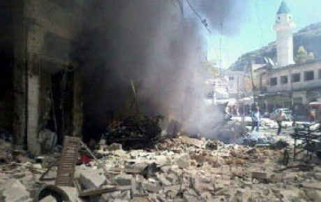 Rejim uçakları pazar yerini bombaladı: 30 ölü