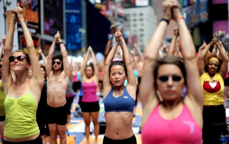 New Yorkun ortasında yoga