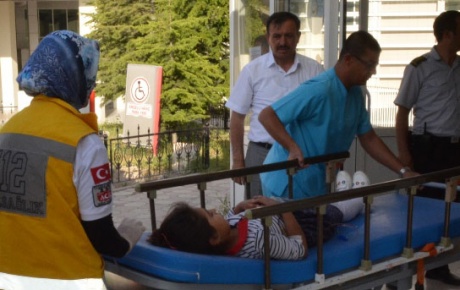 Nevşehir 100 öğrenci yemekten zehirlendi