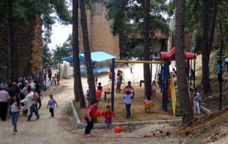 Ermenilerin iadesini istediği manastıra çocuk parkı