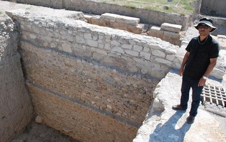 Tripoliste bin 900 yıllık tahıl ambarları bulundu
