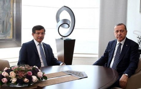 Davutoğlu, kabine listesini Erdoğana sunuyor