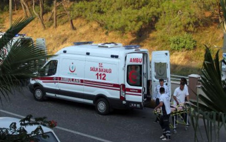 Hastane yolunda ambulans talihsizliği