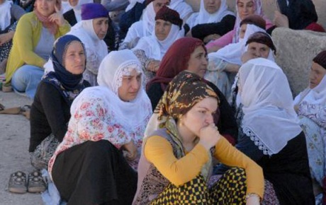 Şehit polisin köyünde Kürtçe ağıtlar