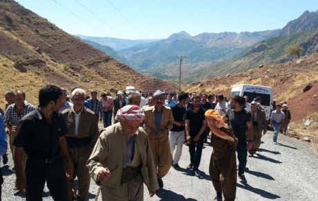 Köylüler, PKKyı protesto etti