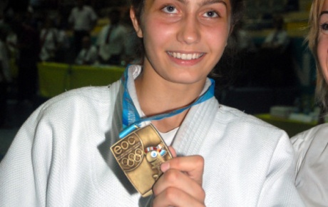 Türkiye ilk altın madalyasını aldı