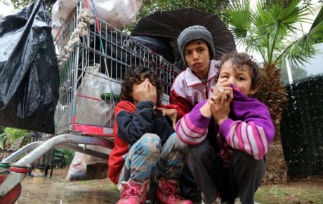 Suriyeli çocuklar yürek sızlattı